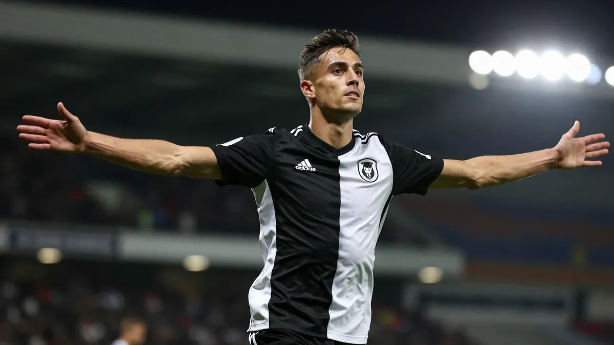 Jardell Kanga scored a stoppage-time equaliser on his Motherwell debut to snatch a 3-3 draw after St Mirren had led 3-2...