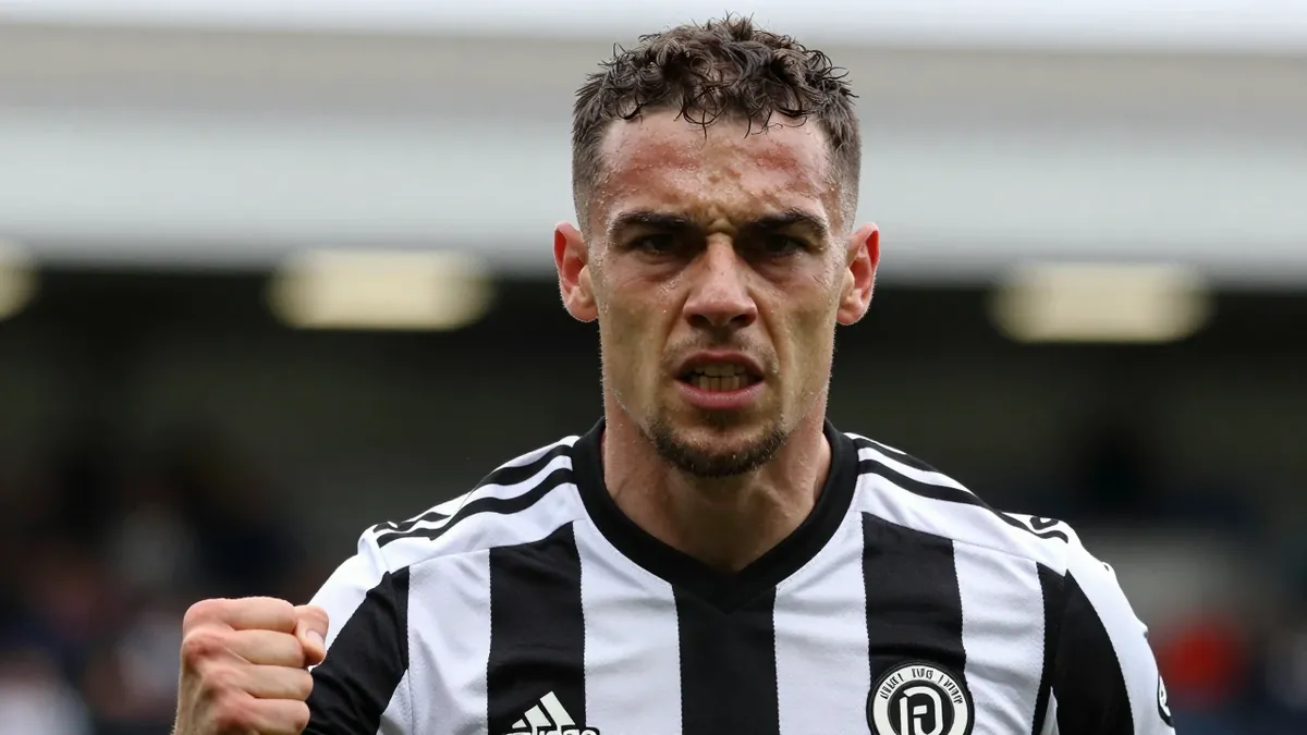 St Mirren secured a dramatic 2-1 victory over Celtic, moving the Paisley side to third place in the Scottish Premiership...